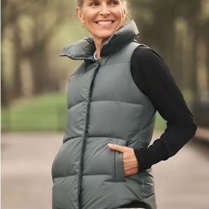 Athleta Gray Puffer Vest